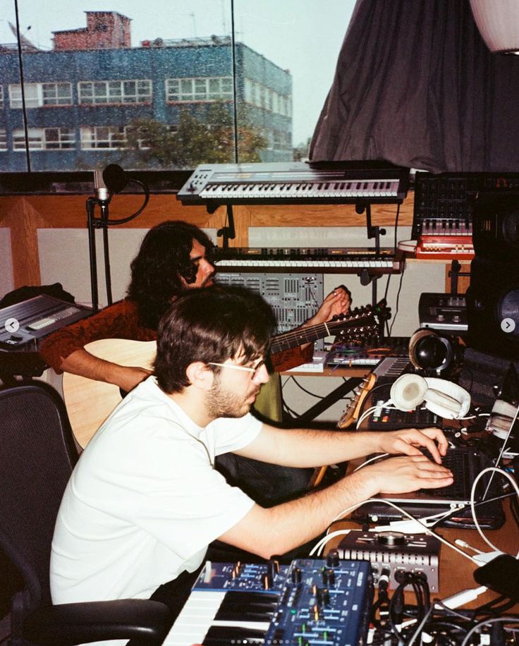Producer using SDS samples